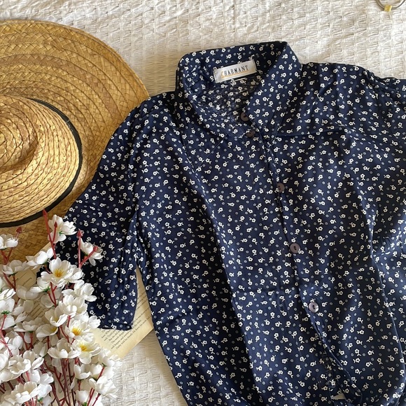 FLAT Rs. 500/- Summer crop top with printed tie knot detail